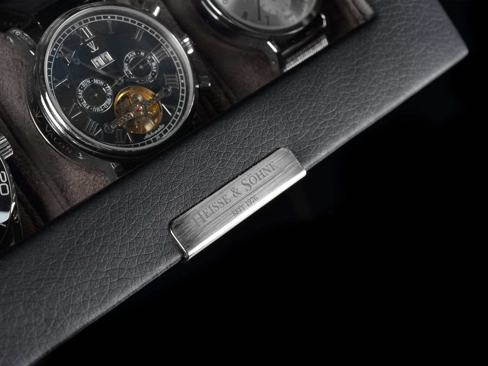 Mirage Watch Box L Black 6 - Top Part