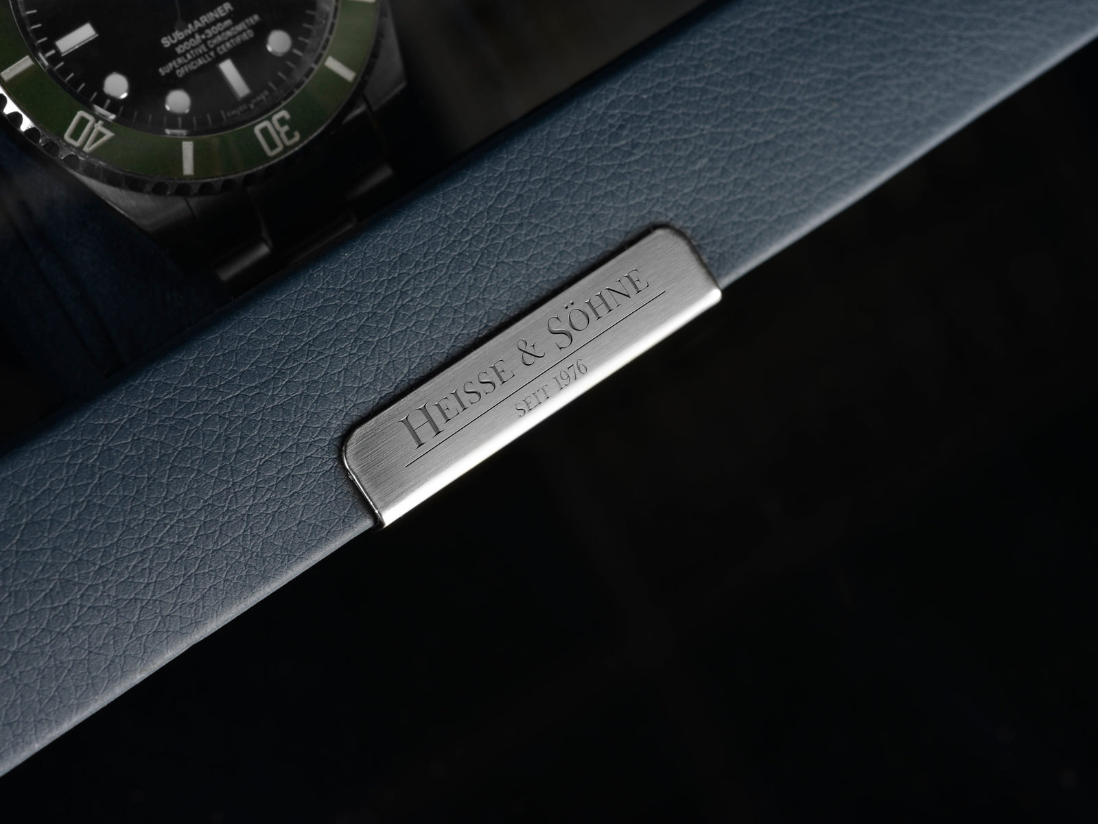 Mirage Watch Box L Blue 6 - Top Part