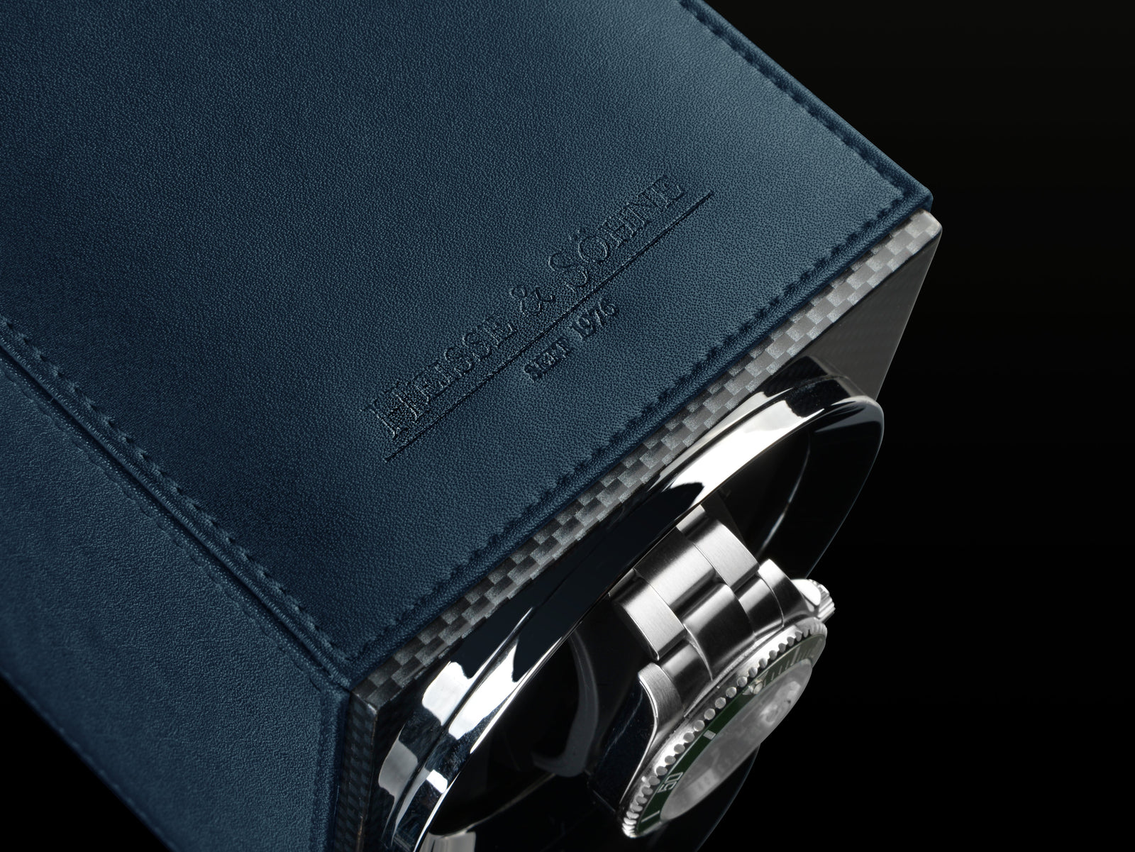 Moon Carbon & Blue Single