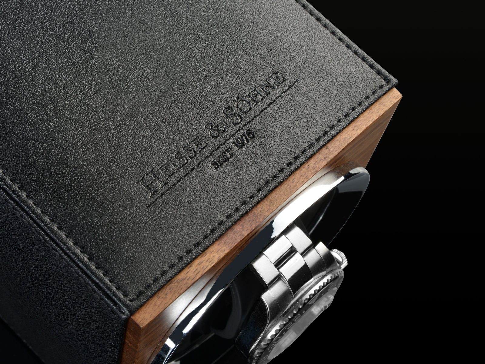 Moon Walnut & Black Single