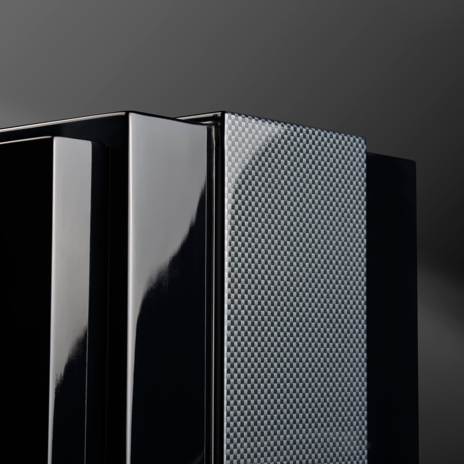 Watch Master 6 Black & Carbon