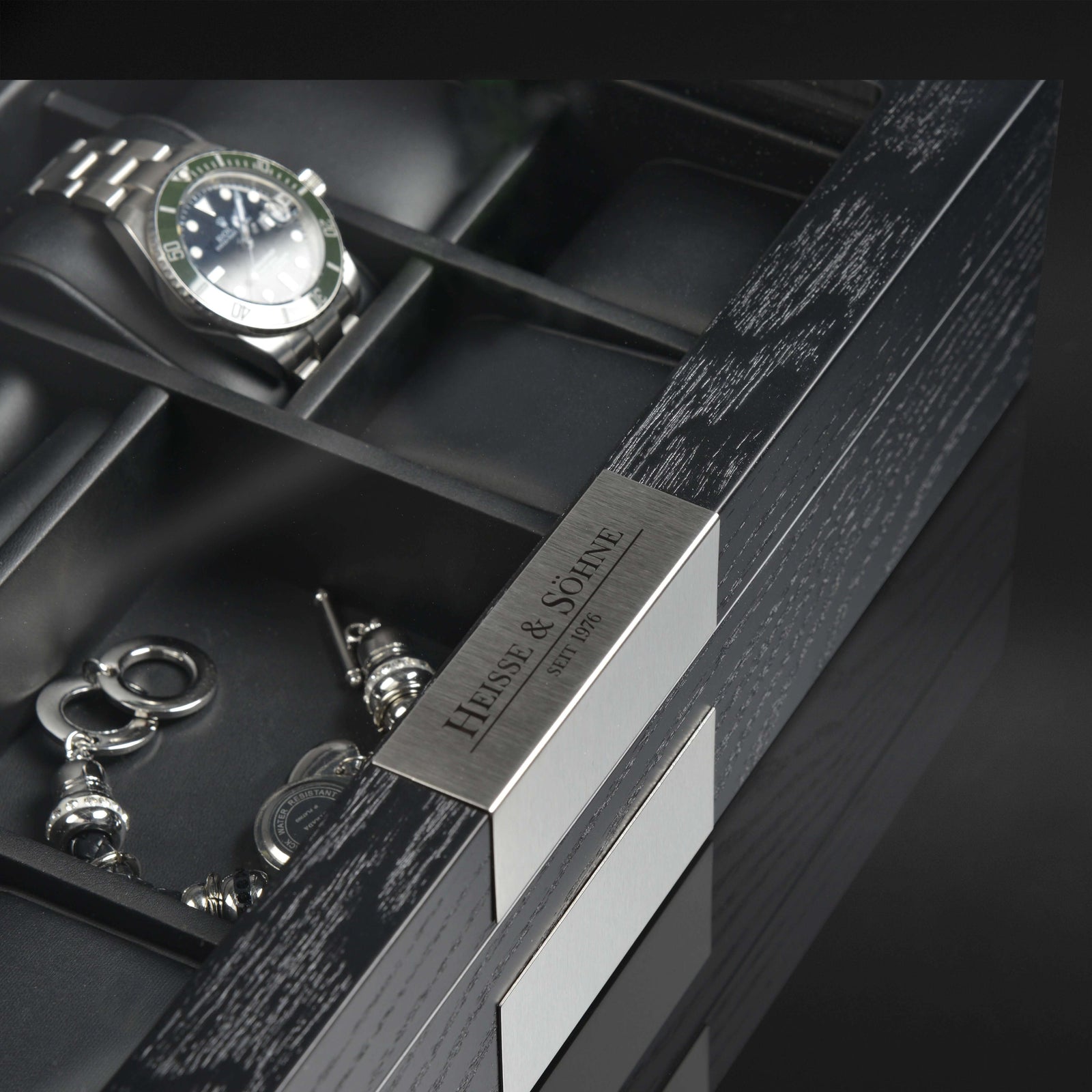Monteray 8+ Watches Black Box