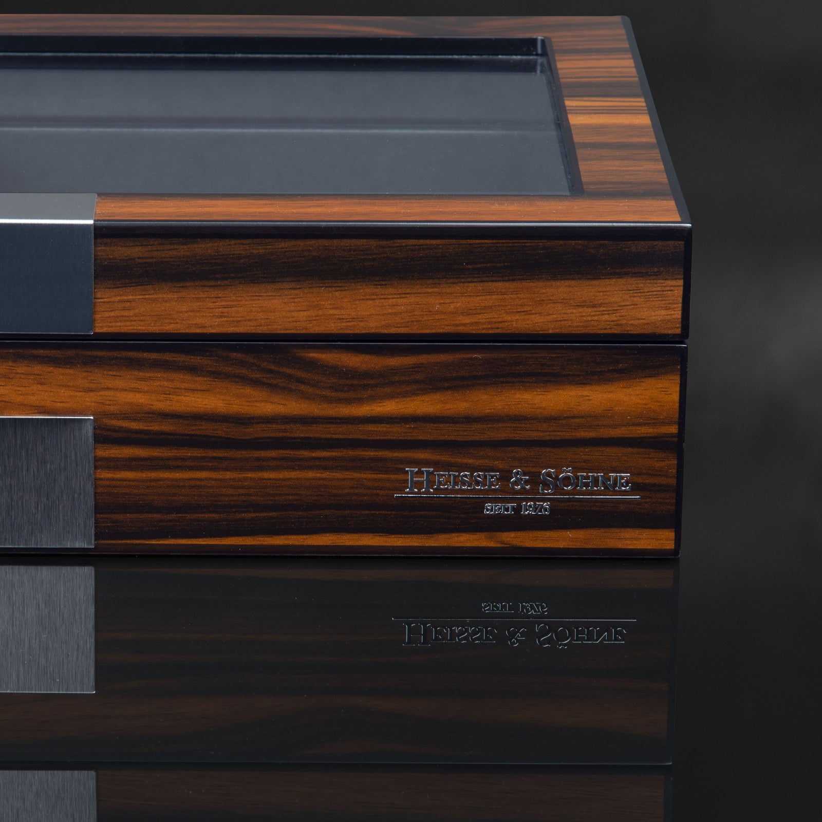 Vegas 6+ Watches Wood Box