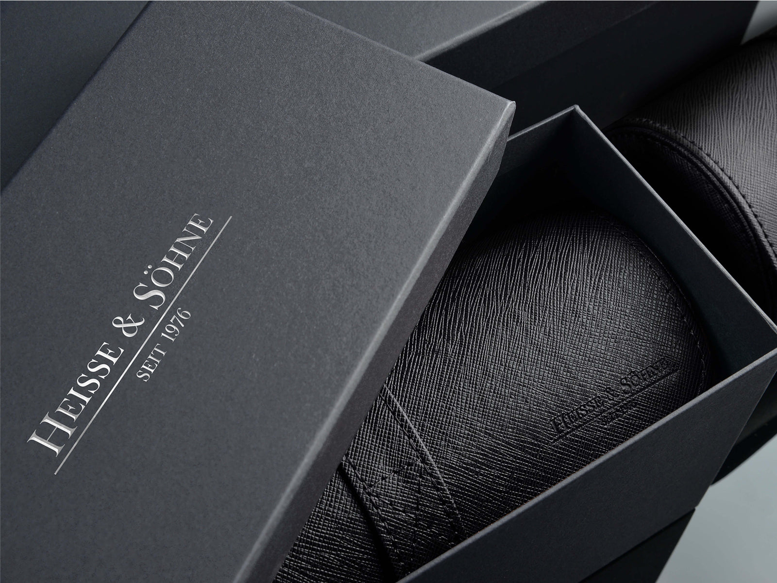 Rondo 3 Watch Roll Black