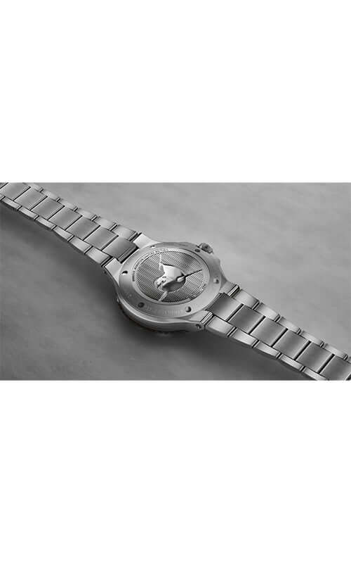 Silver watch with a metallic band on a gray surface
Oris Yangtze Jiangtun Limited Edition 01 733 7789 4197-Set Bandiera Jewellers