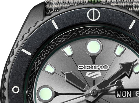 SEIKO 5 DAY DATE NARUTO BORUTO LTD SRPF75K1F
