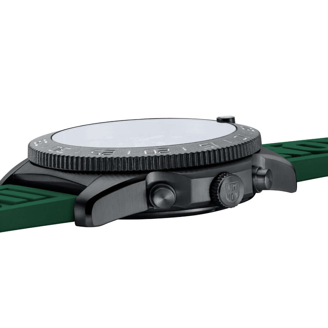 Pacific Diver Chronograph, 44MM - 3147