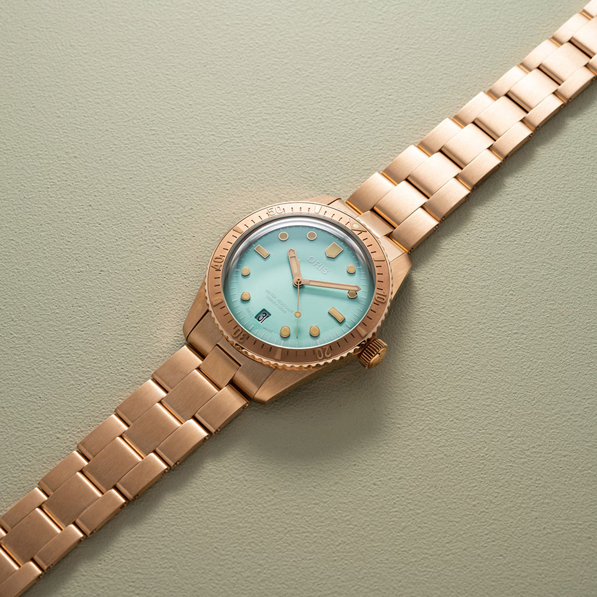 Oris Divers Sixty-Five Cotton Candy 01 733 7771 3157-07 8 19 15