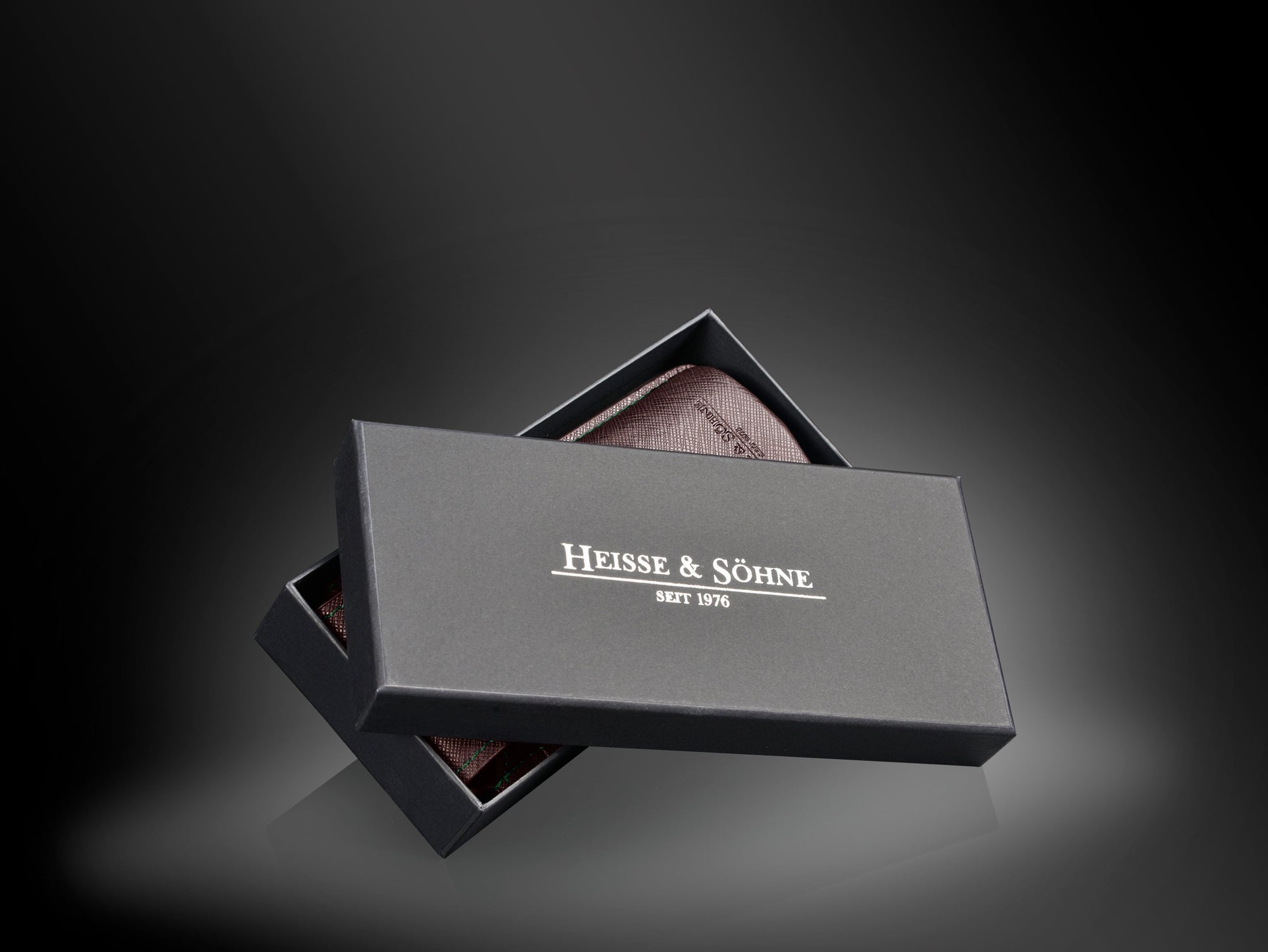 Mondo Saffiano Brown & Green