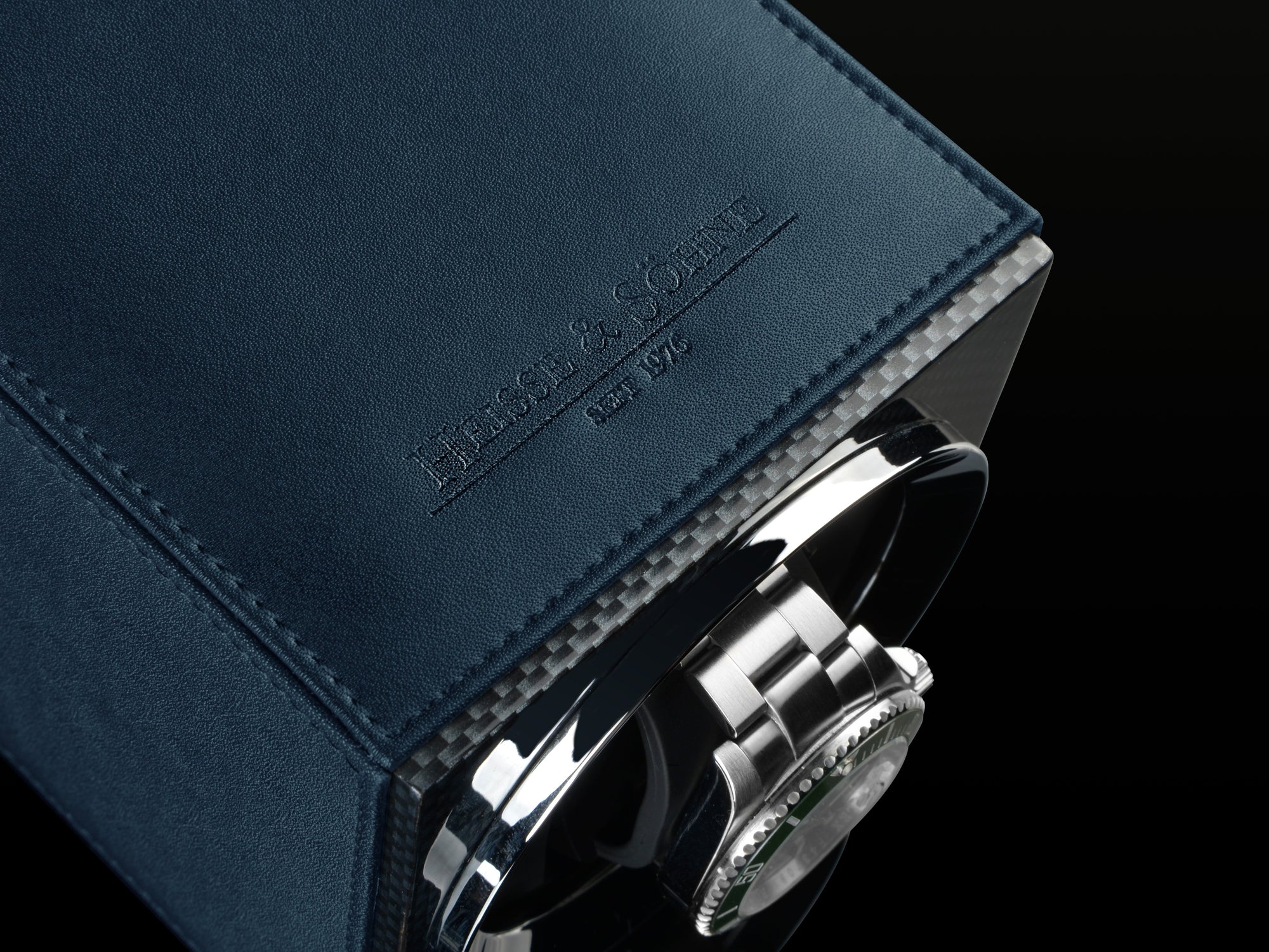 Moon Carbon & Blue Single