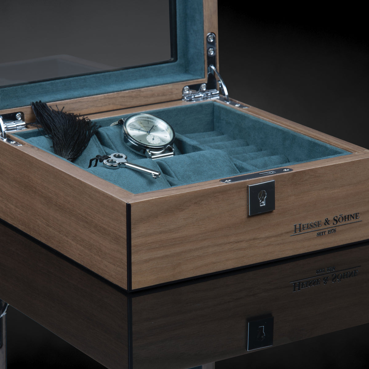 Borneaux 4+ Watches Walnut Box