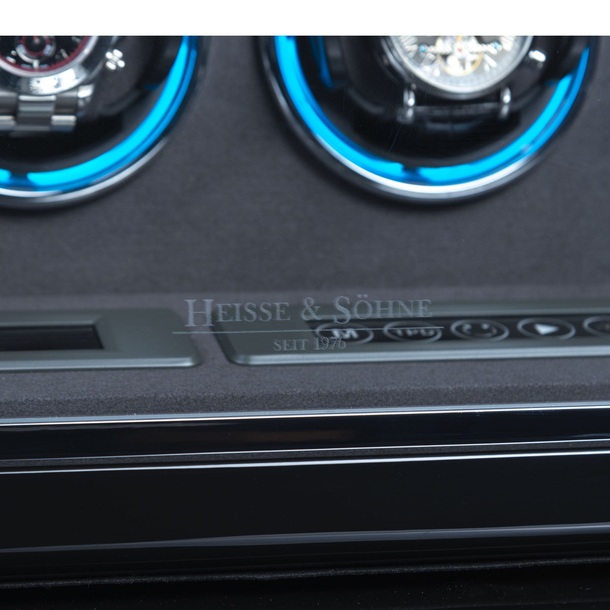 Chicago Black 4 Watches