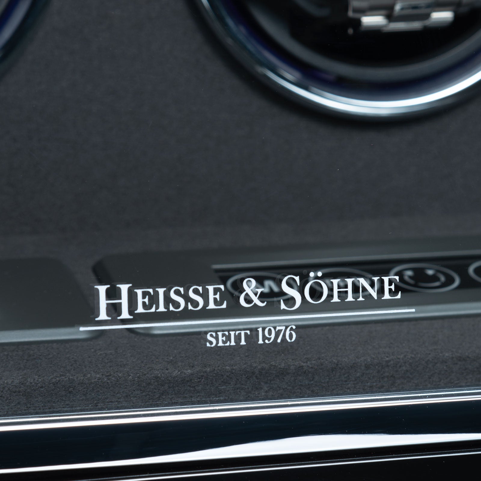 Chicago Black 16 Watches