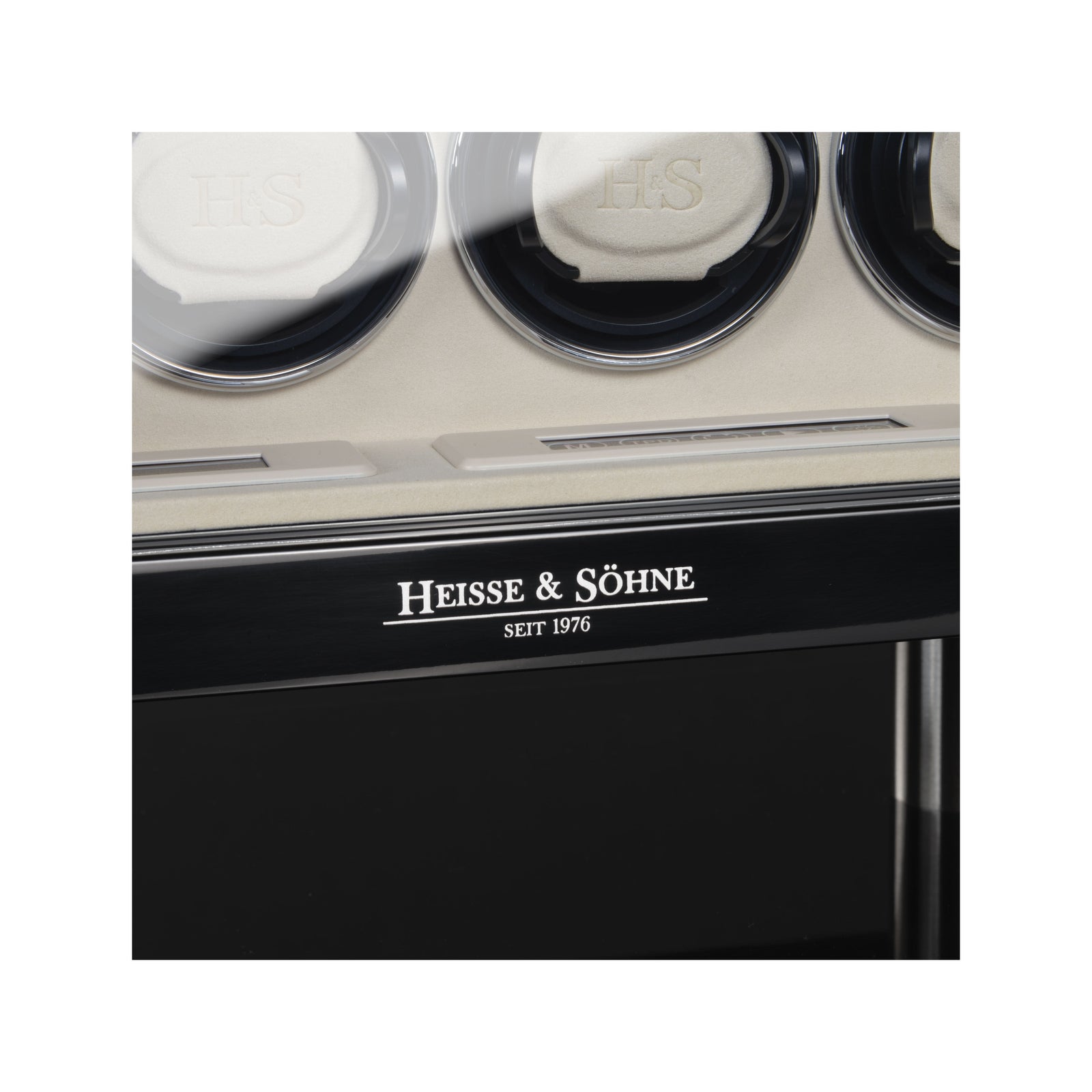 Collector Black and Cream 16 Watches