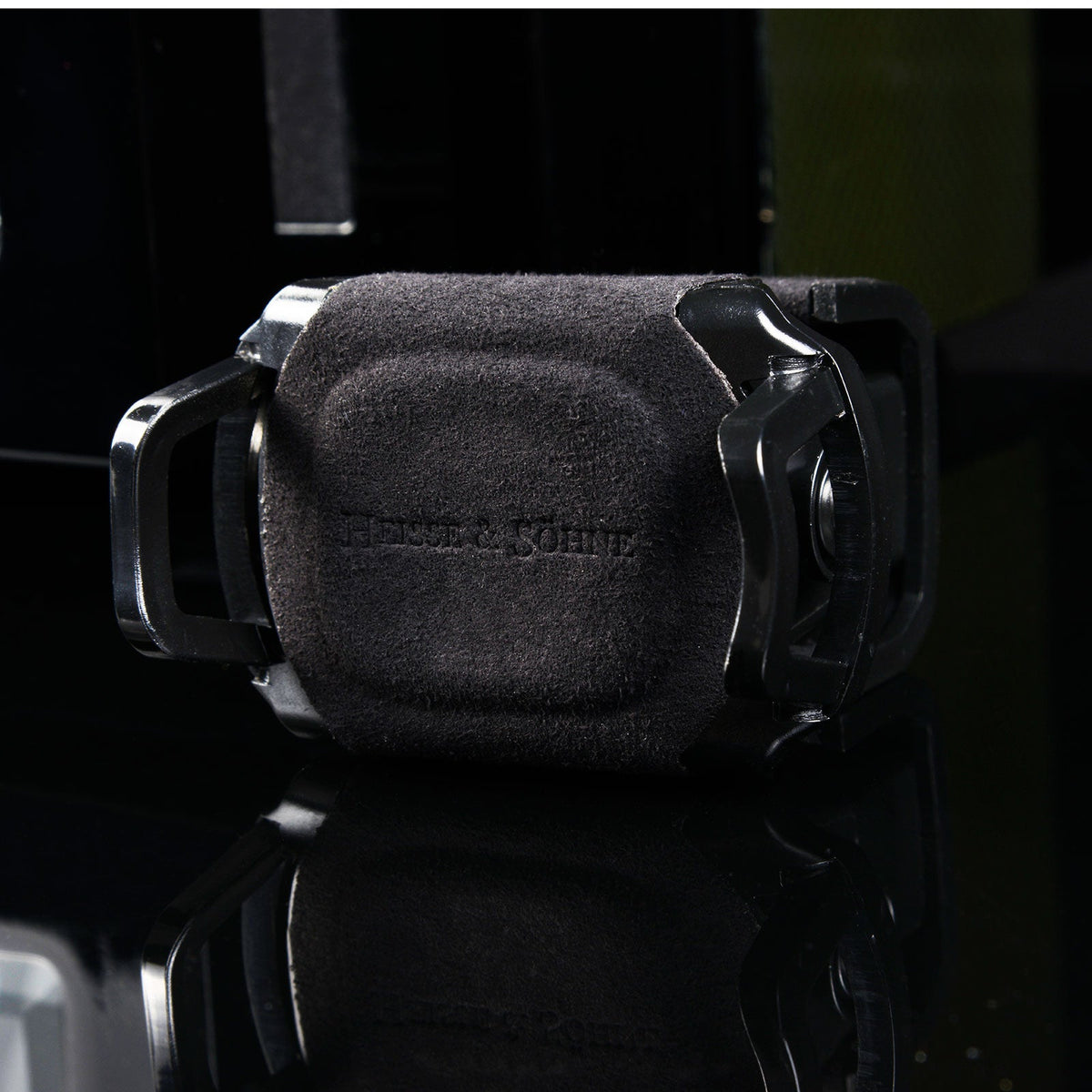 Watch Master 3 Black & Carbon