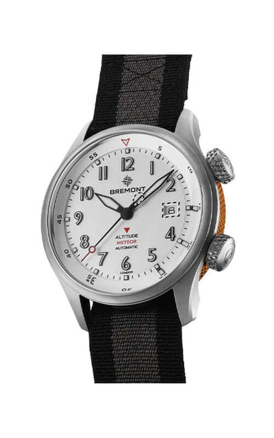 Wristwatch with black strap and white dial on a white background

Bremont Altitude MB Meteor Orange Barrel ALT42-MT-TI-SIOR-N-S Bandiera Jewellers