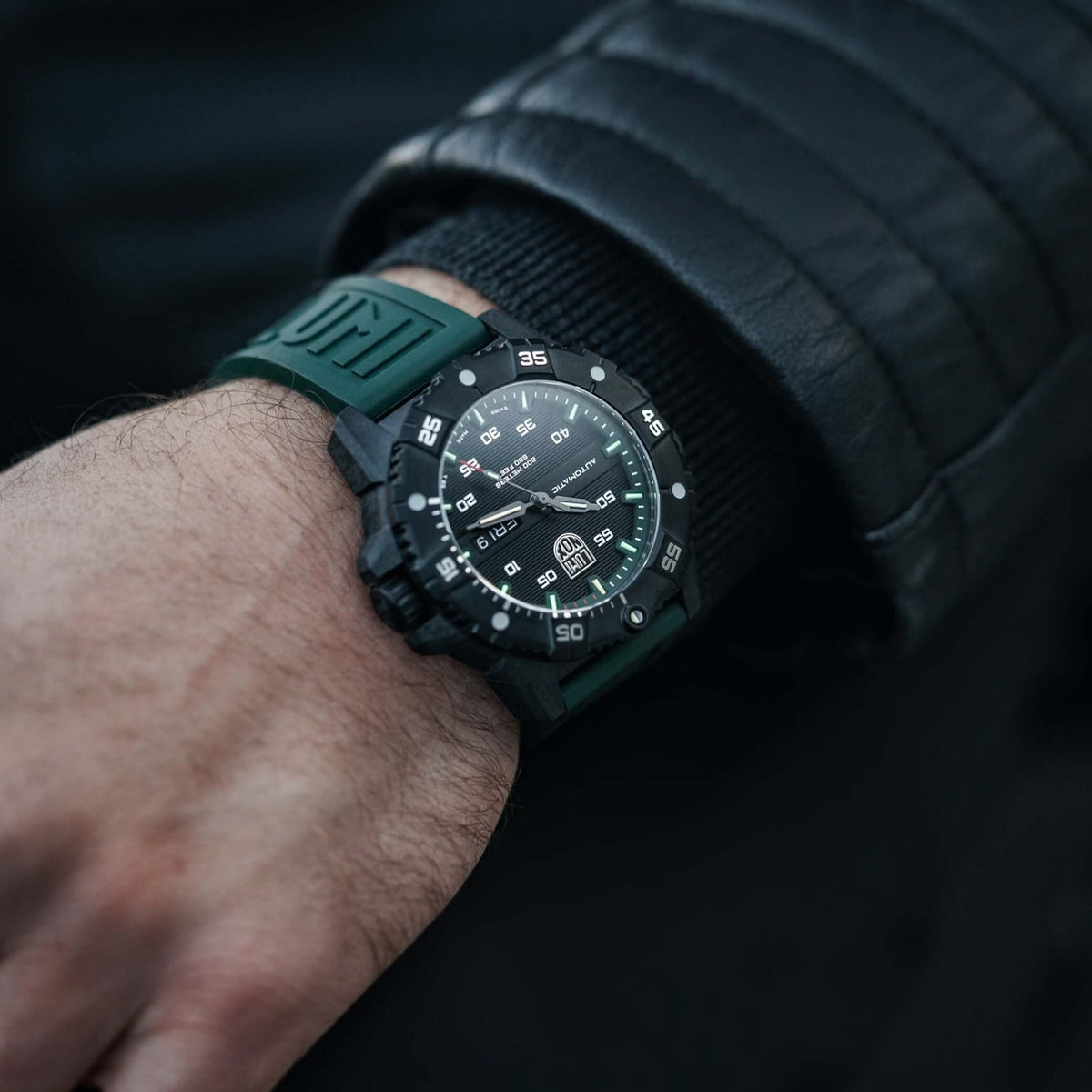 Master Carbon SEAL Automatic, 45MM - 3877