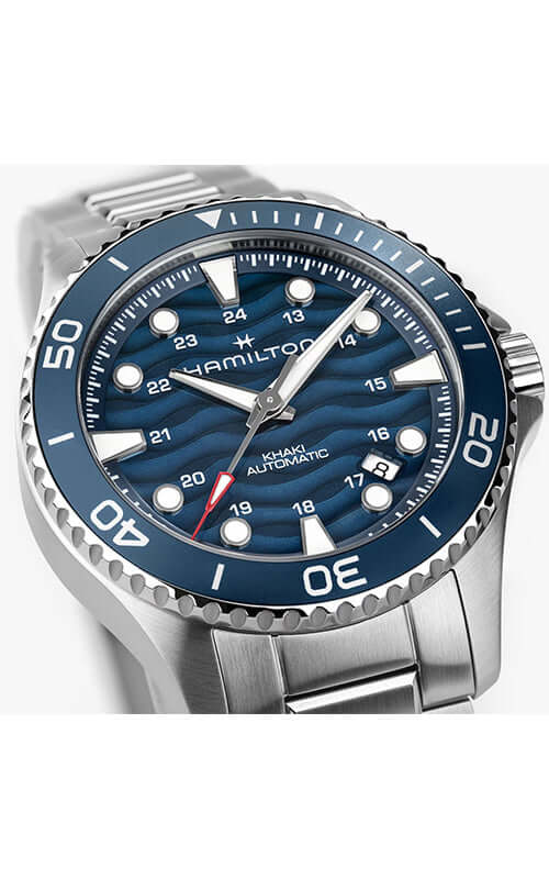 Hamilton watch with blue dial and silver case on a white background

Hamilton Khaki Navy Scuba H82425140 /  Bandiera Jewellers