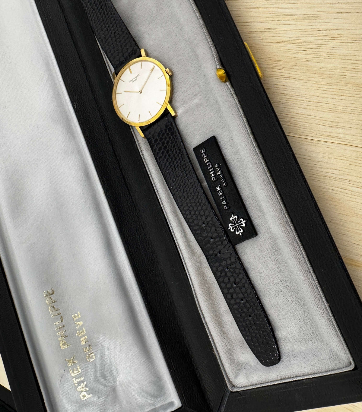 Patek Philippe Calatrava Ultra Thin 3512 / Bandiera Jewellers