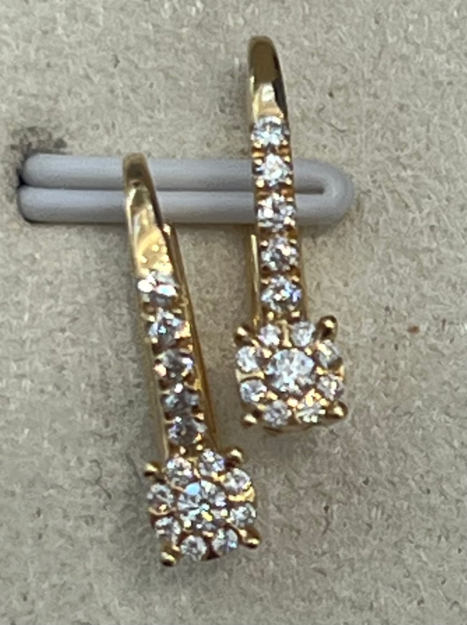 Bandiera Jewellers Diamond Earrings 01037LOG25DZ