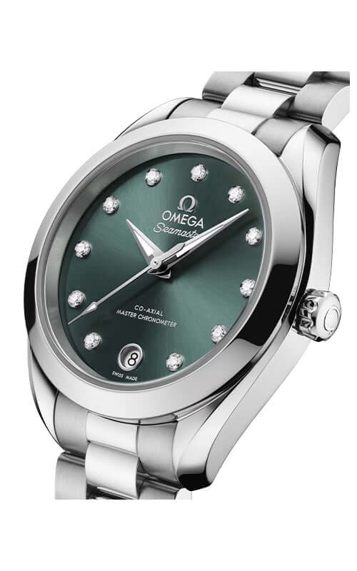 Omega watch with green dial and silver bracelet on a white background

Omega Seamaster Aqua Terra 150M 220.10.30.20.60.001 Bandiera Jewellers