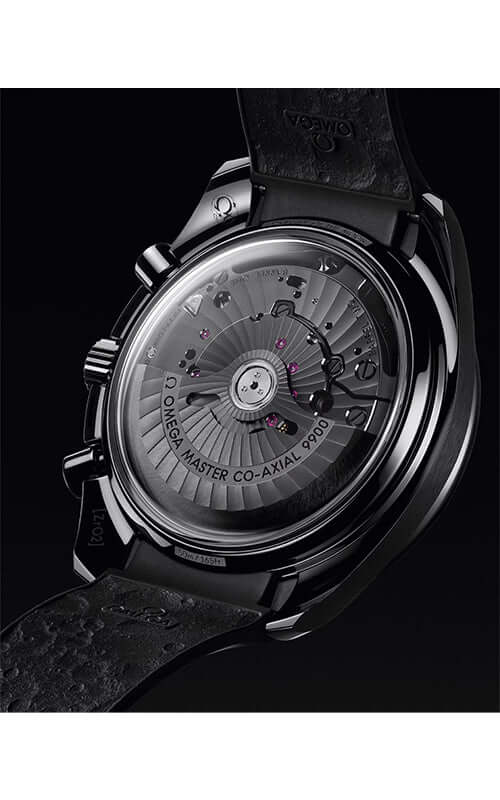 Close-up of a watch mechanism with 'Omega' branding on a black background

Omega Speedmaster Dark Side of the Moon 310.92.44.51.01.005 Bandiera Jewellers