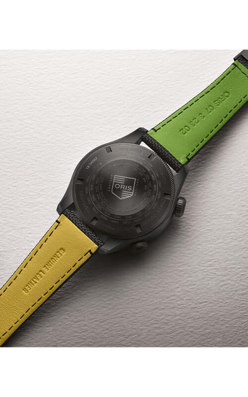 Watch with green and yellow strap on a light gray background

Oris x Bamford ProPilot Altimeter ‘Mission Control’ 01 793 7775 8724-Set Bandiera Jewellers