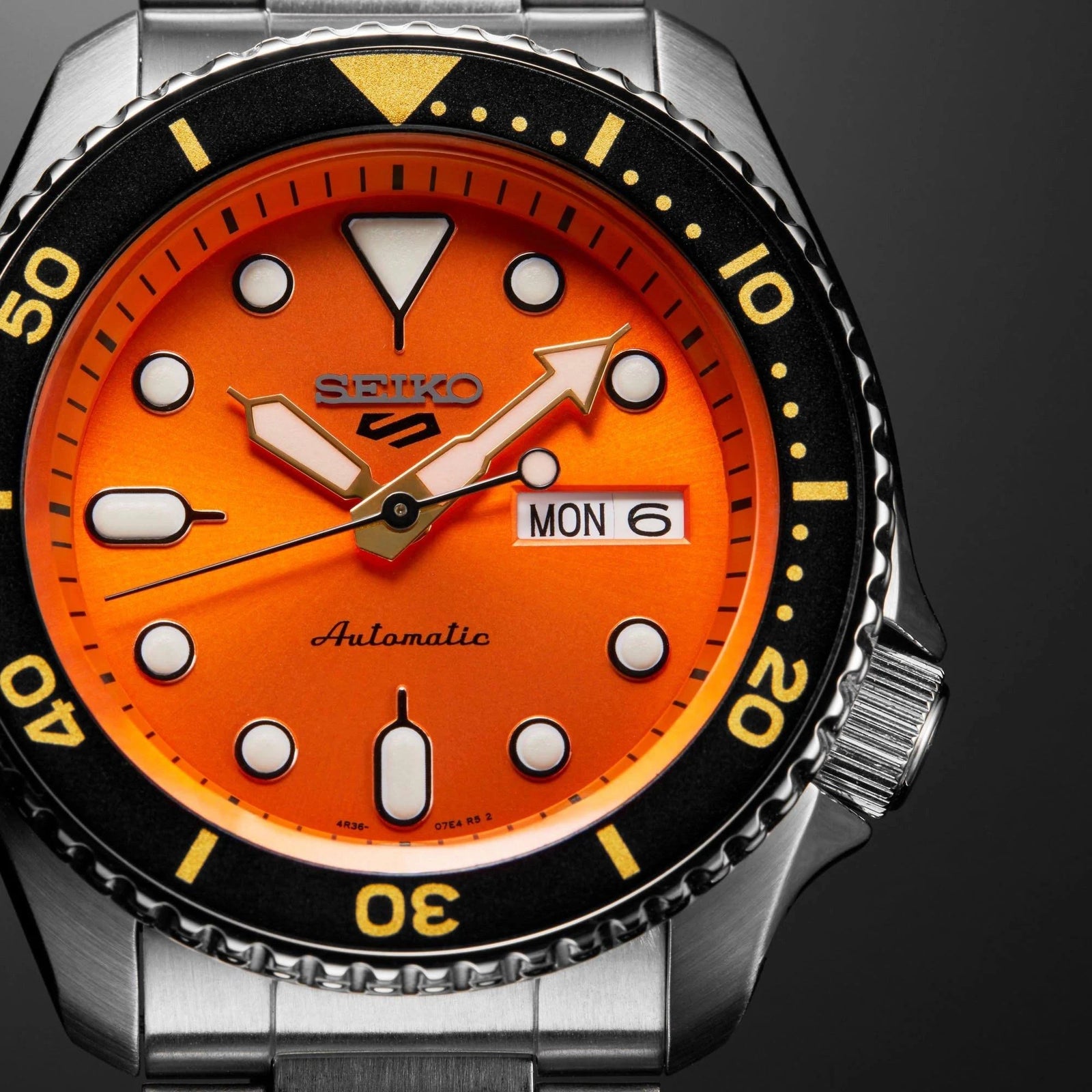 Seiko 5 SKX Sports Watch SRPD59K1F
