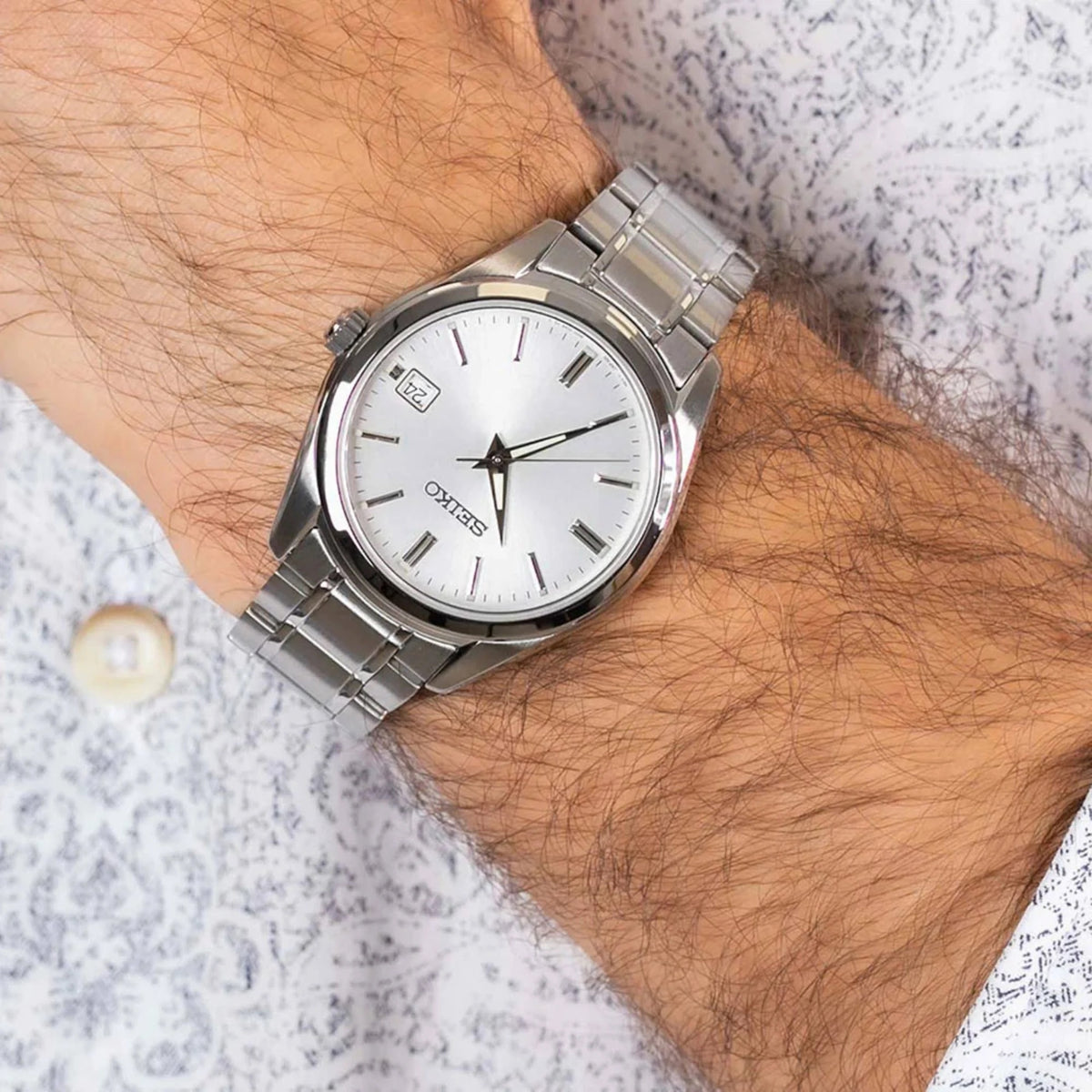 Seiko Classic White Dial SUR307P1