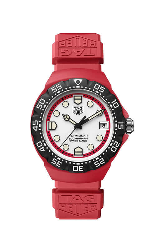 Red watch with a white face on a white background

TAG Heuer Formula 1 Solargraph WBY1161.FT8086 Bandiera Jewellers