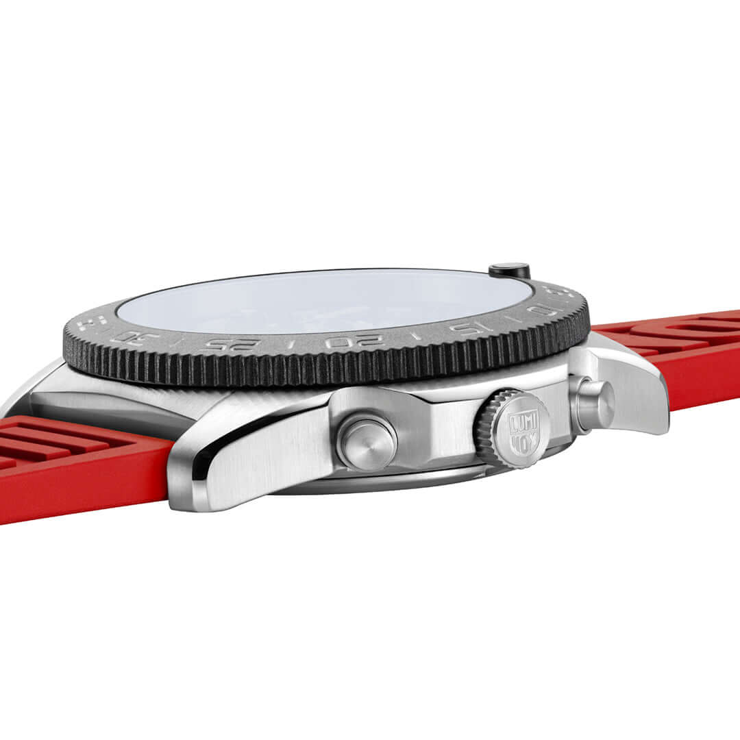 Pacific Diver Chronograph, 44MM - 3155