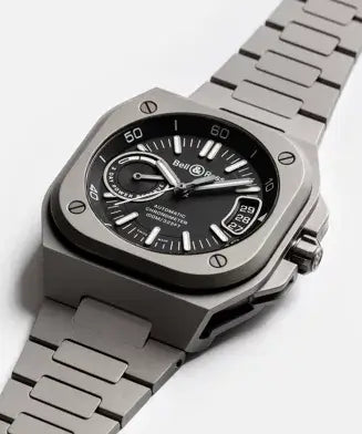 Silver watch with black dial on a white background

Bell & Ross BR-X5 Black Titanium BRX5R-BL-TI/STI Bandiera Jewellers