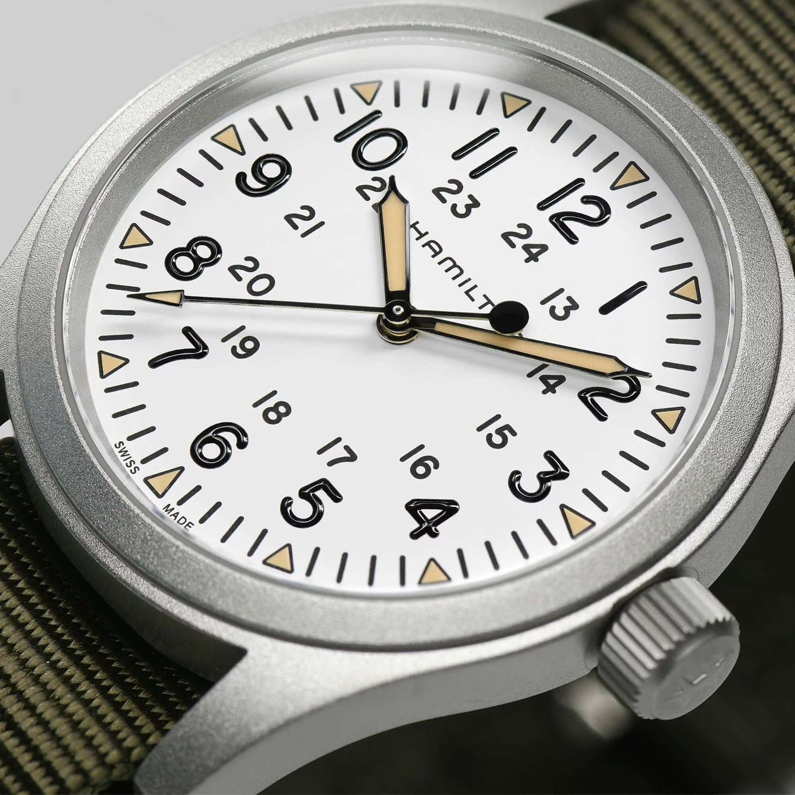 Hamilton Khaki Field Mechanical H69439411 / Bandiera Jewellers