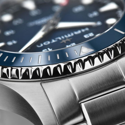 Hamilton Khaki Navy Scuba 43mm H82505140 / Bandiera Jewellers