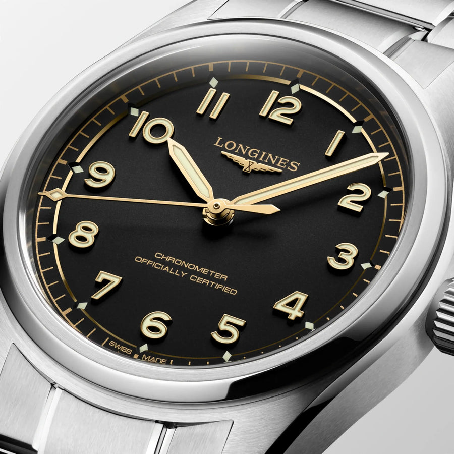Silver watch with black dial on a white background

Longines Spirit Pilot L38094536 Bandiera Jewellers