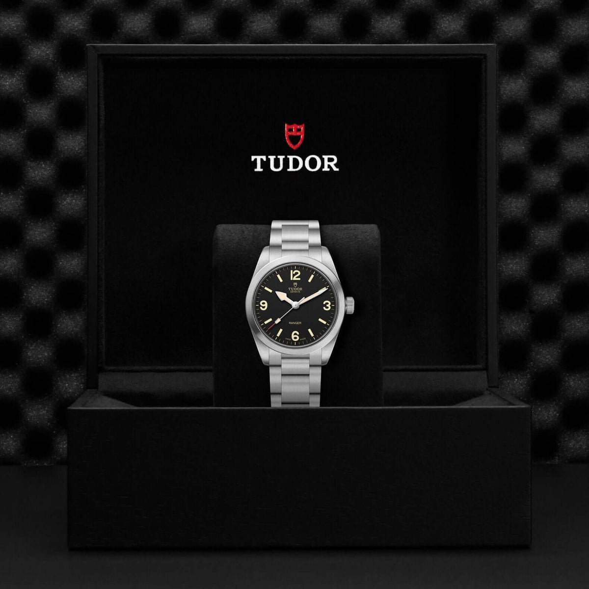 Tudor watch in a black box with the Tudor logo.

Tudor Ranger M79930-0001 Bandiera Jewellers