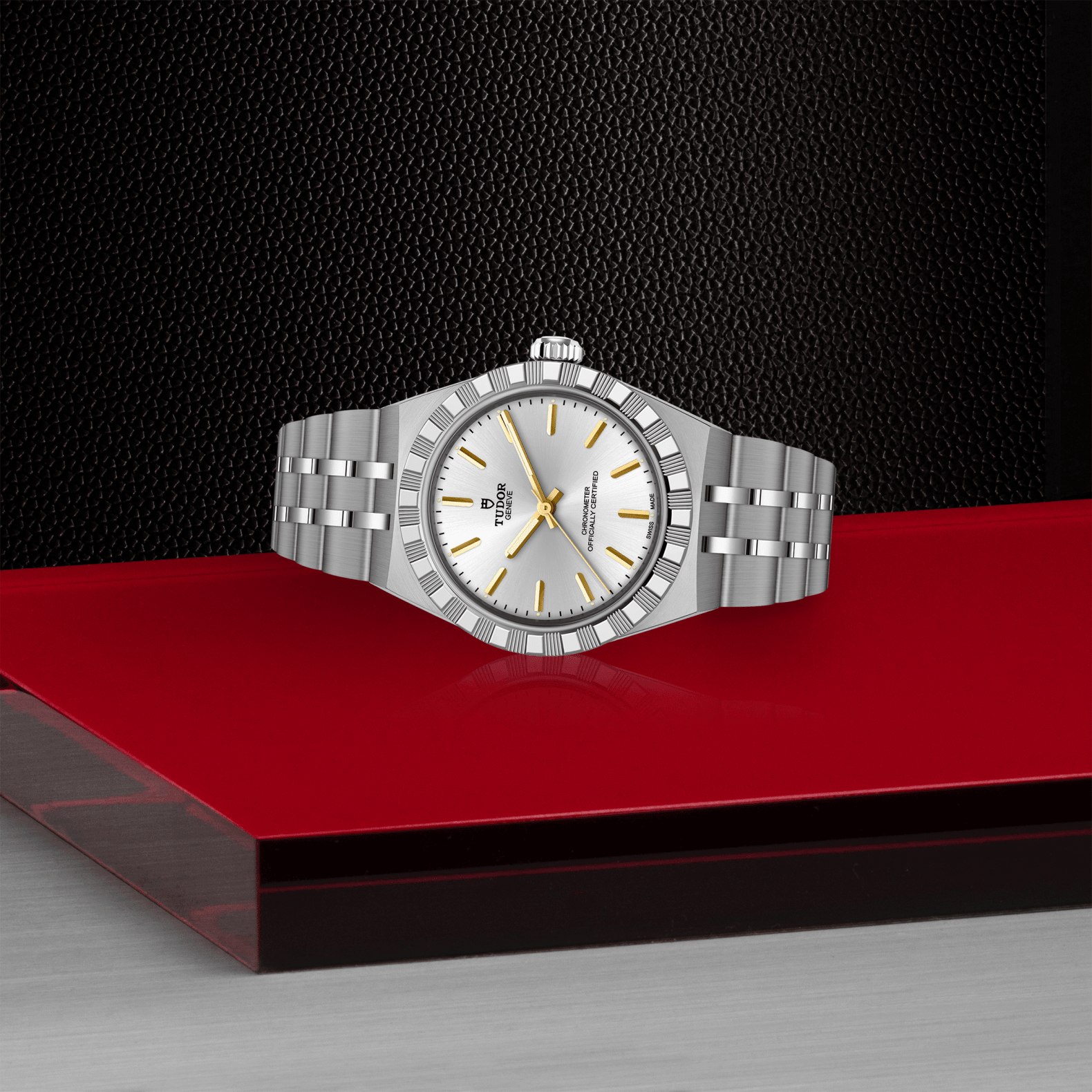 Tudor Royal 30mm M2830A1A0-0002 Bandiera Jewellers