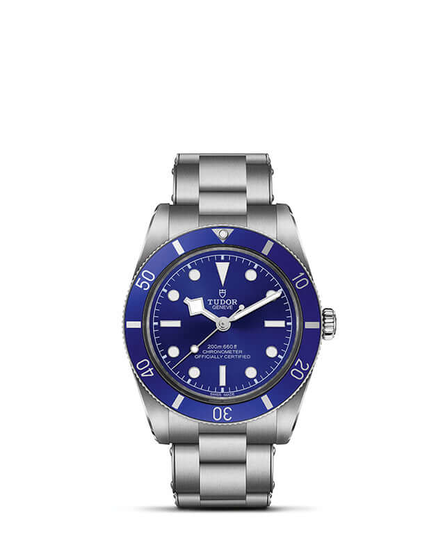 Silver watch with a blue face on a white background

Tudor Black Bay 54 M79000B-0001 Bandiera Jewellers