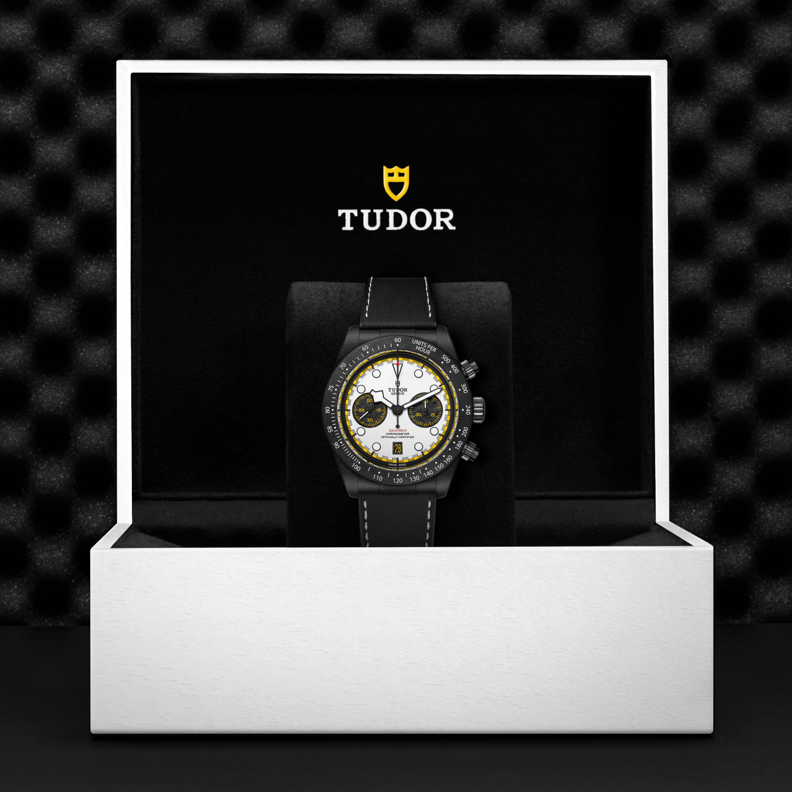 Tudor watch in a black box with a dark textured background

Tudor Black Bay Chrono “Carbon 26” m79377kn-0003 Bandiera Jewellers
