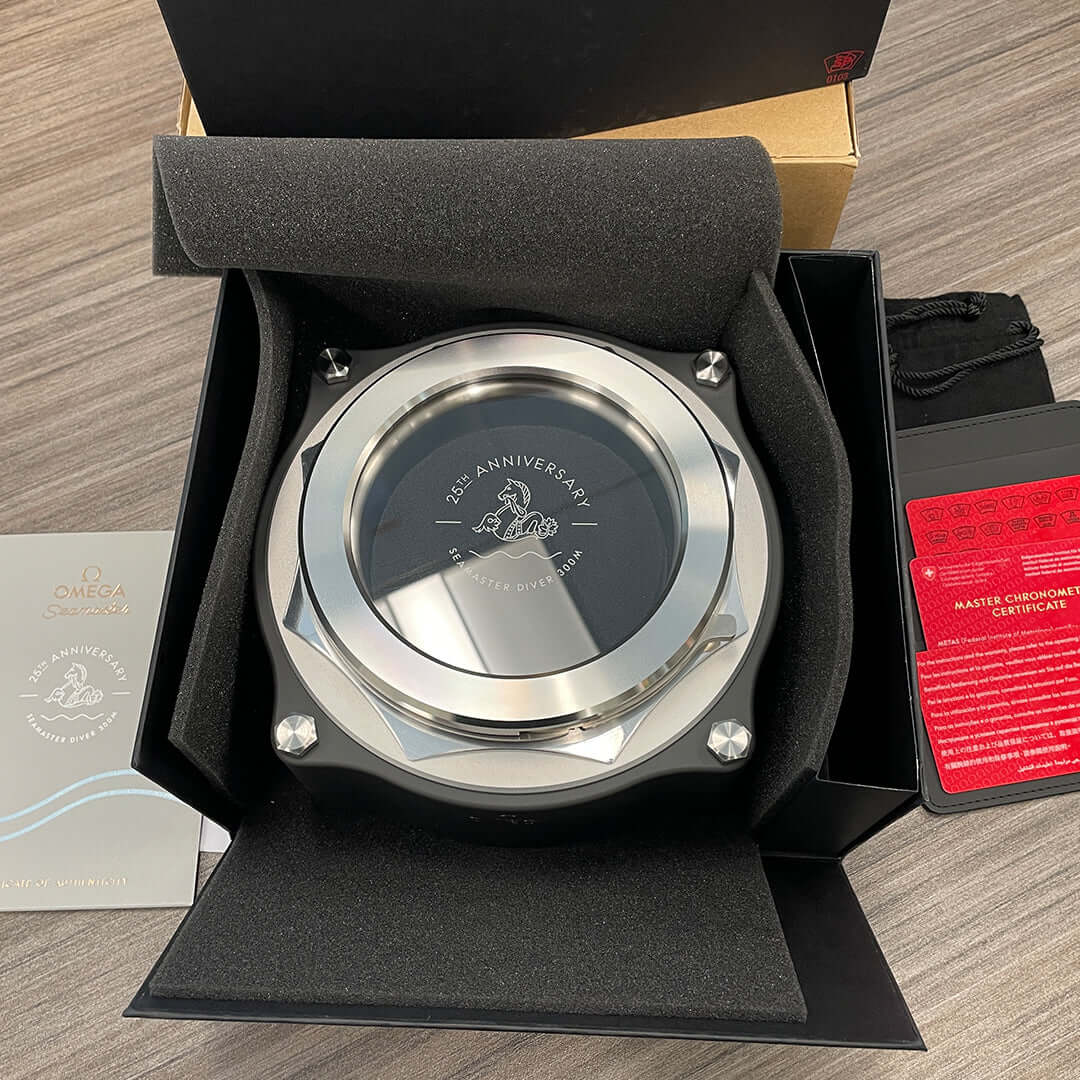 Omega Seamaster 300 LTD 210.60.42.20.99.001 Bandiera Jewellers