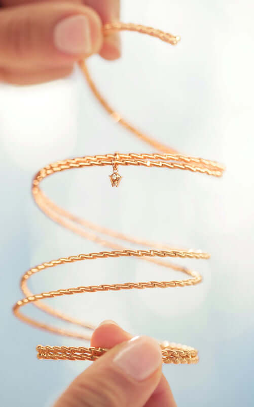 Wellendorff Embrace Me. Brilliance of the Sun Bracelet Yellow Gold (304776) | Bandiera Jewellers Toronto and Vaughan